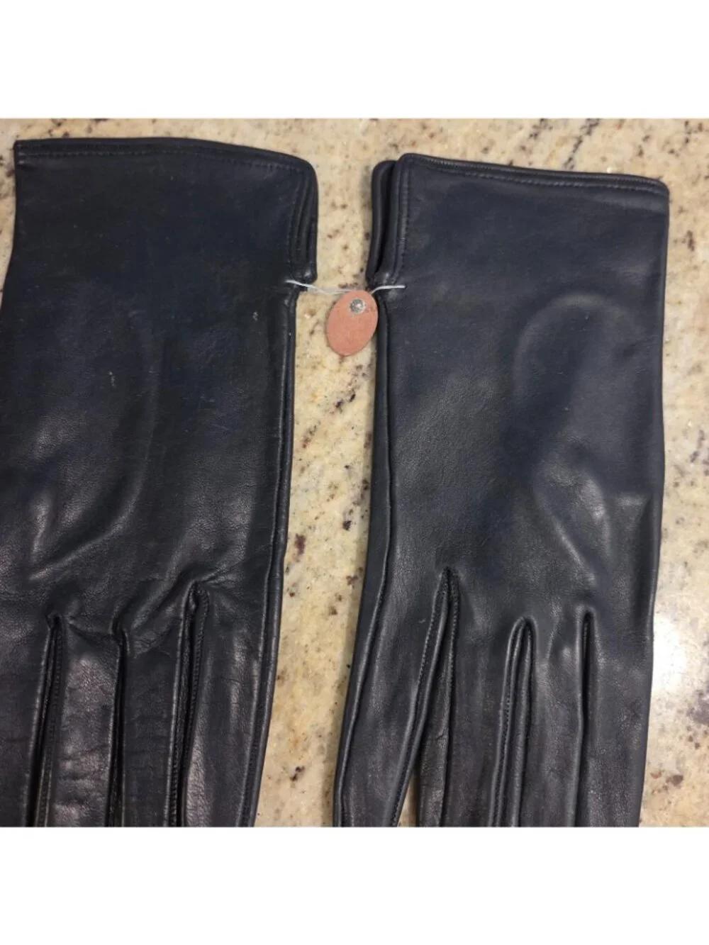 New Vintage Womens Size M 8 Black Soft Leather Lined Gloves Spain